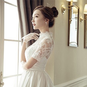  婚纱摄影哪家好？婚纱礼服保养